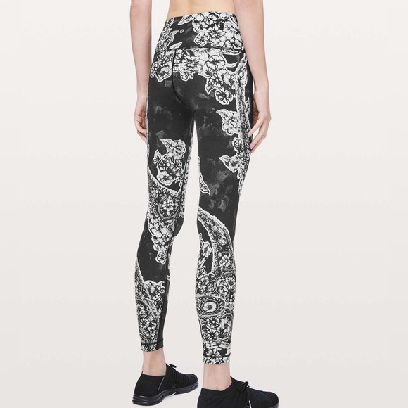 Painted Paisley Wunder Under Silver Ice Black, Lululemon - Picture 1 of 5
